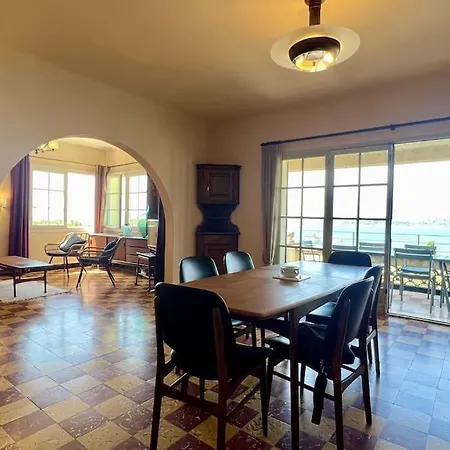 Maison Bellevue Au Bord De La Mer * レ・ズィサンブル